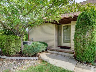 4 Martin Van Buren Dr #B