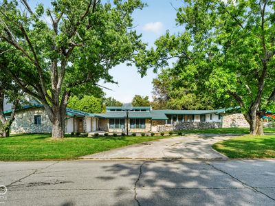2112 W Sun Valley Pkwy