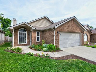 877 Marblehead Dr