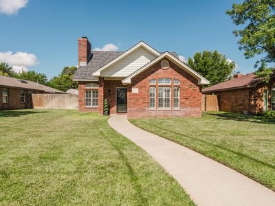 6813 Michelle Dr