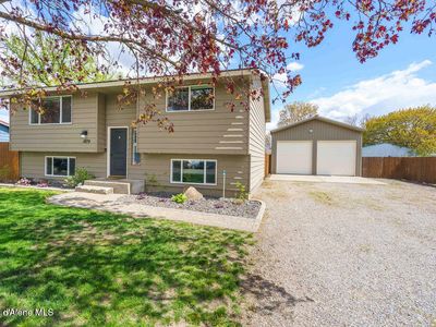 1879 E Prairie View Dr