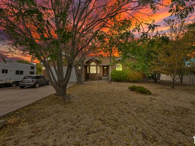 7283 N Adobe Ln