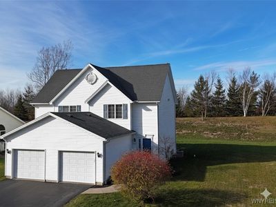 Property at 5190 Briercliff Dr, Hamburg, NY