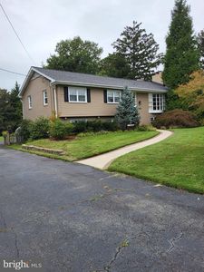 9010 Longstreet Dr