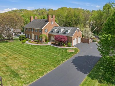 244 Roscommon Dr