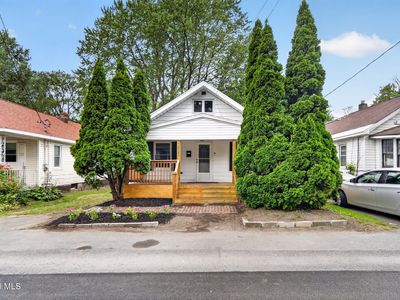 2839 Broadway