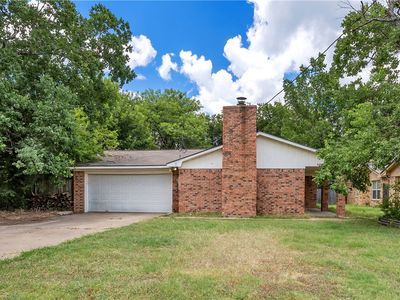 3015 Red Robin Loop