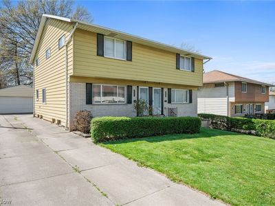 Property at 8230 Reed Ave, Garfield Heights, OH