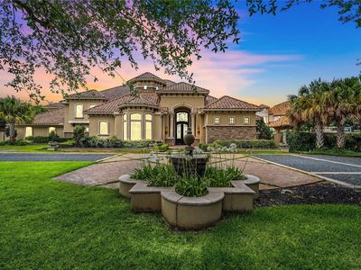 12 Retreat Blvd