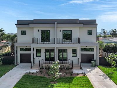 828 NE 14th St