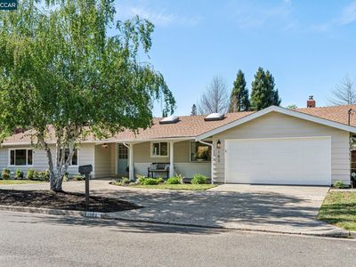 152 Tharp Dr