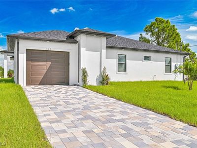 585/587 Alabama Rd S