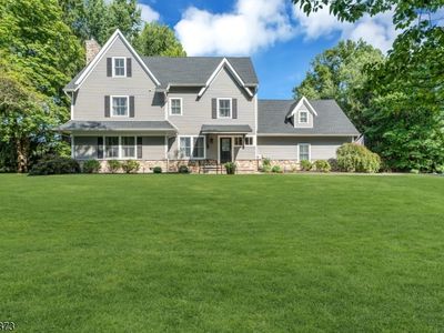 35 Castle Way
