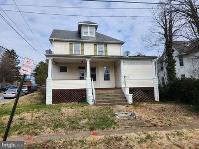 4400 White Ave