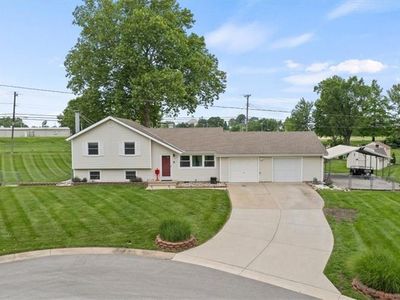 420 NW Village Ct
