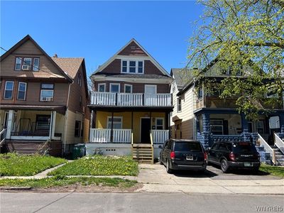 52 Kamper Ave