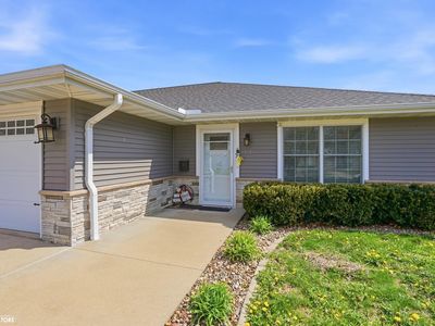 614 N Lincoln St #101