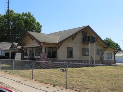 454 N 3rd Ave