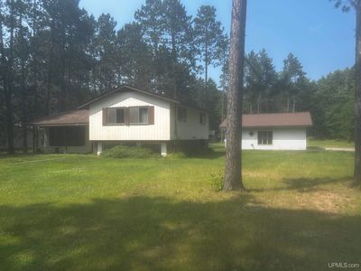 1537 State Highway M69