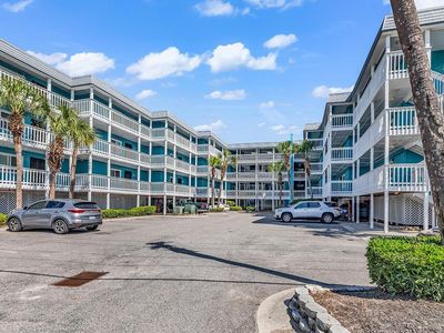 720 N Waccamaw Dr. #202