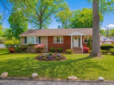 74 Armstrong Ave