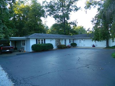 1077 County Road 1850 N