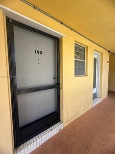 1540 NE 191st St APT 140
