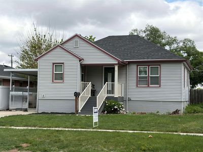 1015 W B
