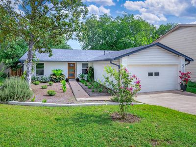 2102 Lear Ln