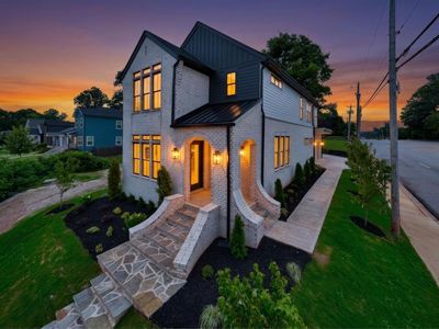 223 S Calhoun St