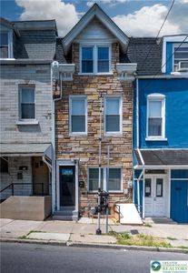 627 W Union St