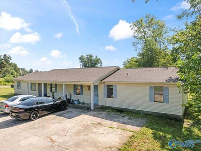 Property at 910 N Clinton St, Athens, AL