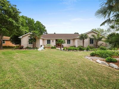 2608 E Lake Dr