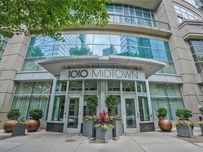 1080 Peachtree St NE #703