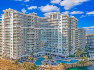 161 Seawatch Dr. #414