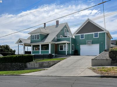 301 NW 9th St