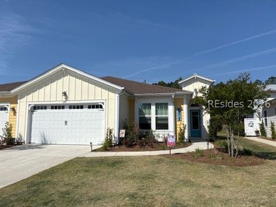699 Parrot Ave