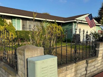 837 Twining Ave