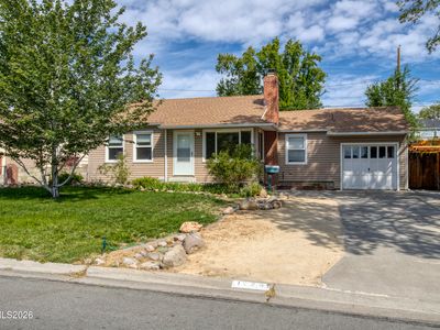 1075 University Ter