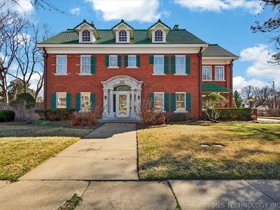 1110 S Cherokee Ave