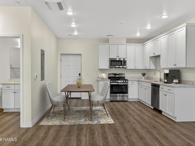 207 S Beaver St #204