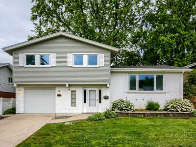 10112 S Kostner Ave