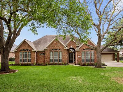 5210 Weston Dr