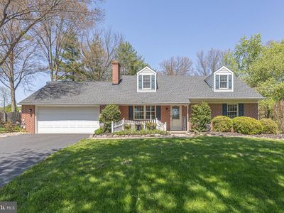 225 Parkview Ct