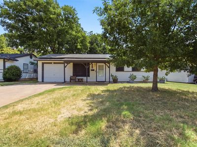 1010 Denton Dr