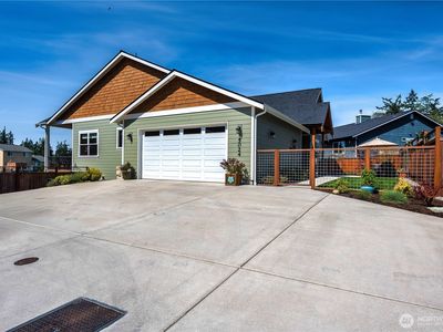 5024 Eagle Ridge Drive