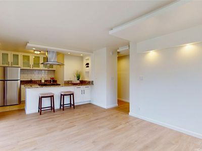 1025 Ala Lilikoi St APT E204