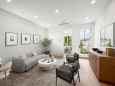 1073 Willoughby Ave #2B