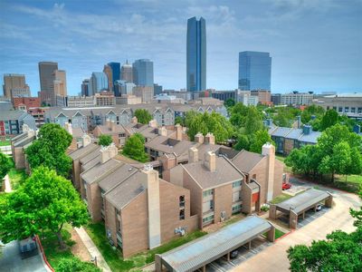 600 NW 4th St APT 210N