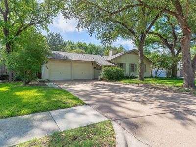 1206 Farnham Ct E